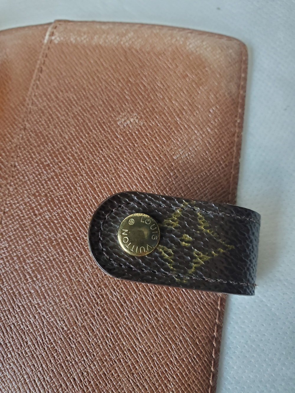 Louis Vuitton Brown Monogram Canvas Agenda Cover - Picture 9 of 16